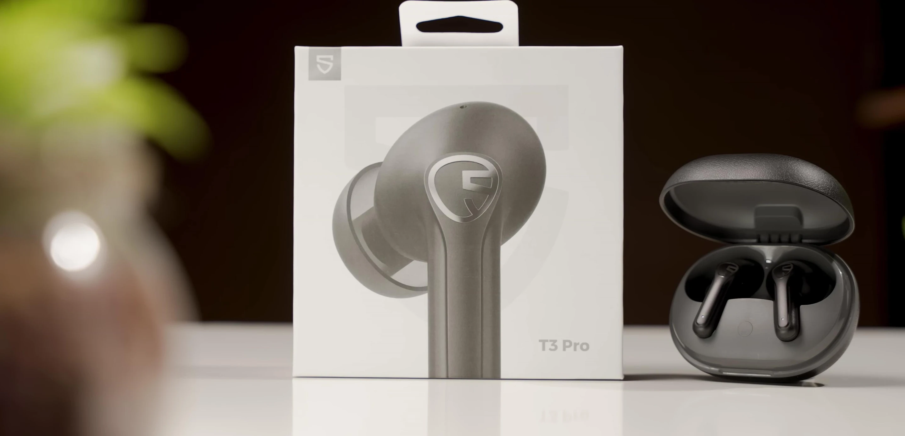 Hình ảnh chi tiết hộp sạc của SoundPEATS T3 Pro