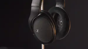 Review Sennheiser HD550 vs HD505: Tai Nghe Nào Đáng Mua?