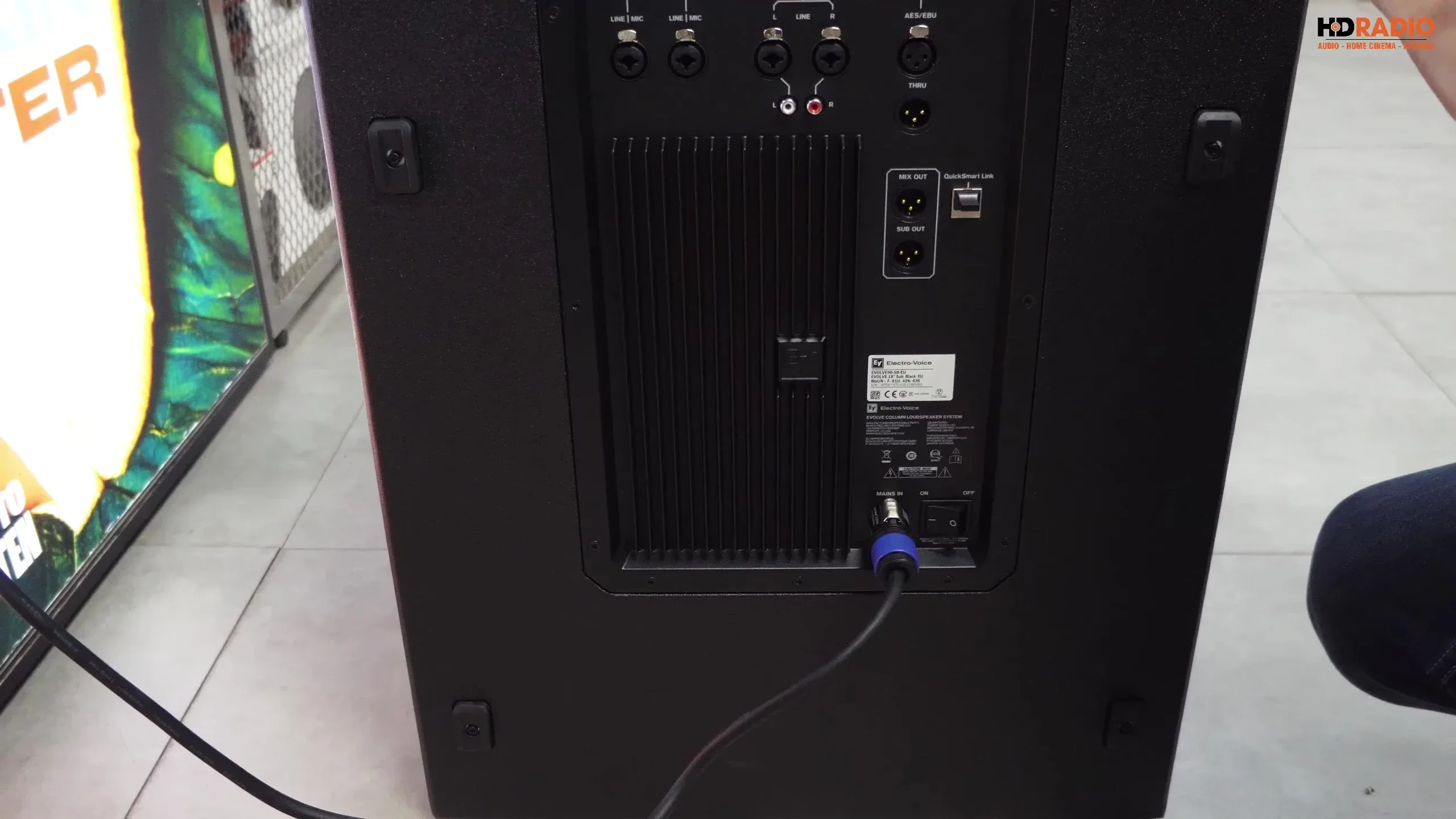 Electro Voice Evolve 90: Review Loa Quái Thú Âm Thanh Hoành Tráng